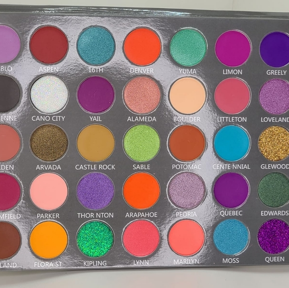 💄 - Picture 16 of 16